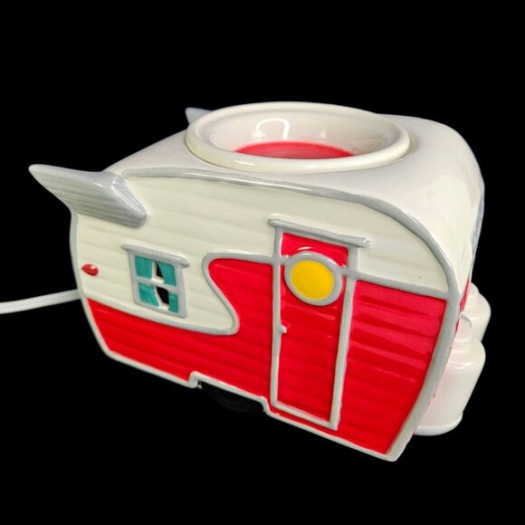Scentsy Road Less Traveled Shasta Camper Trailer Full Size Wax Warmer Retir READ - Picture 1 of 12